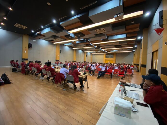 rapat pleno